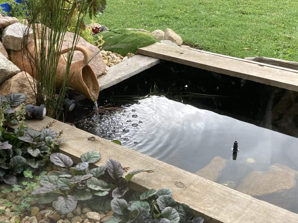Small Pond Waterfall Design and Construction - Pond Builders